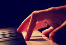 体坛名场面｜谁敢横刀立马，唯我莎头将军，德班世乒赛横扫日本组合，成功卫冕.